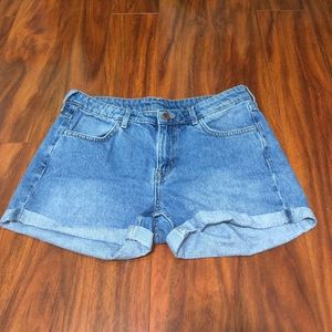 H&M denim shorts